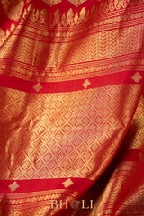checkered chocolate brown and red kuttu gadwal