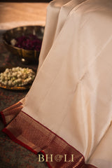 classic ivory and red color kai korvai pure silk kanjivaram