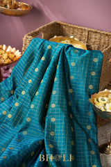 handwoven kuttu checkerd gadwal silk by silk