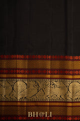 thread work corpoarte ornate border kai korvai kanjivaram