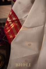 vintage pure zari mulberry silk red and white korvai kanjivaram