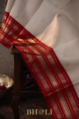 vintage pure zari mulberry silk red and white korvai kanjivaram