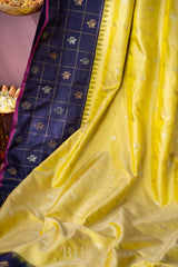 checkered border pure silk kuttu gadwal