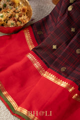 checkered chocolate brown and red kuttu gadwal