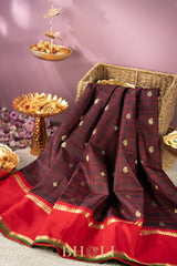 checkered chocolate brown and red kuttu gadwal