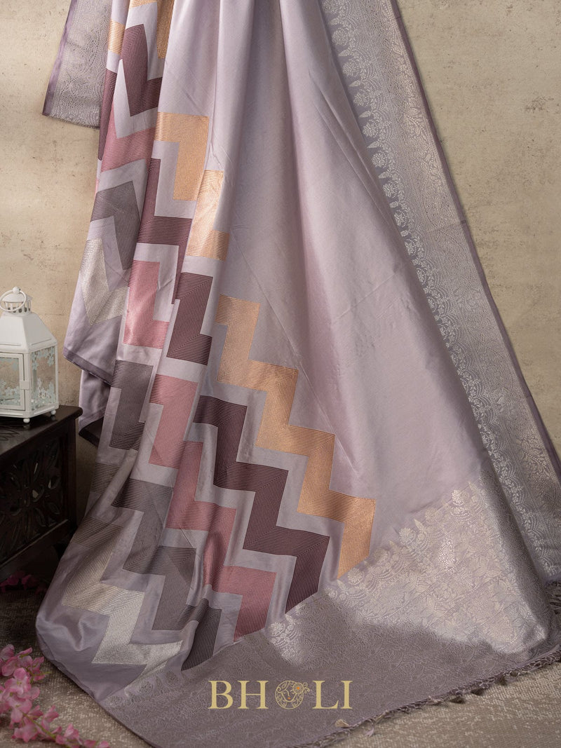 designer zig-zag handwoven pattern pure katan silk banarasi