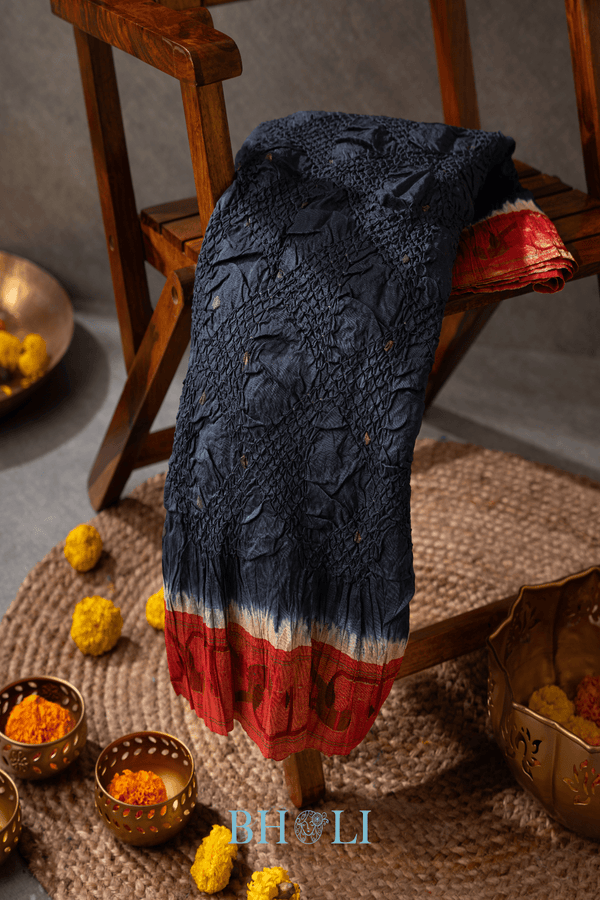 Handtied bandhini Authentic Pure Silk handwoven Yeola Paithani