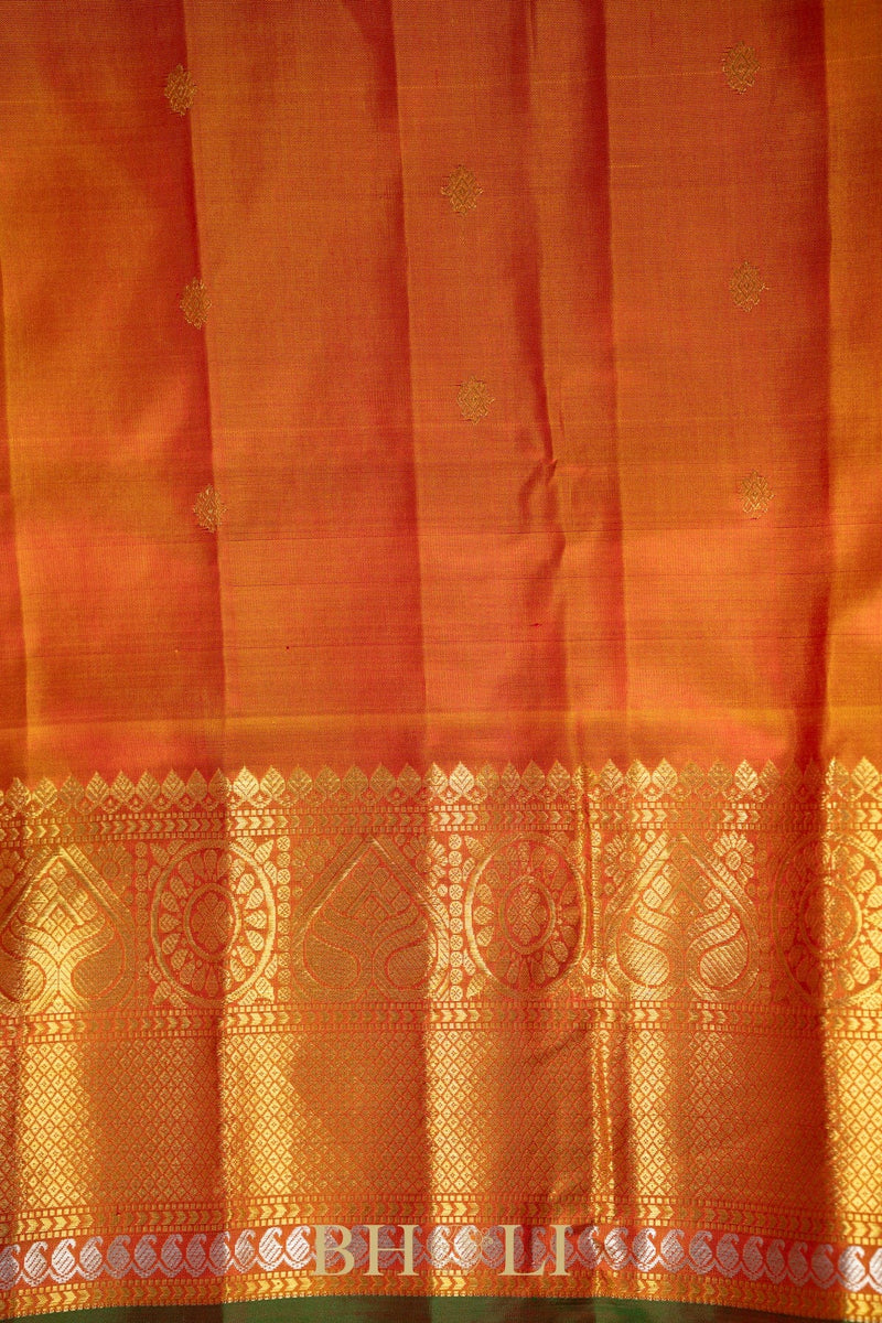 handwoven checkered kuttu pure silk gadwal