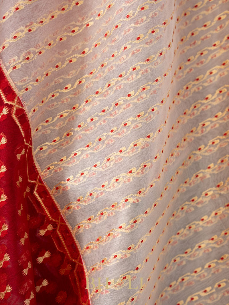 handwoven gold zari pure kora silk banarasi