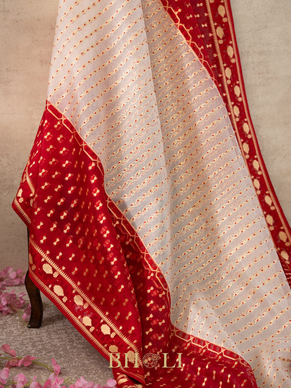 handwoven gold zari pure kora silk banarasi