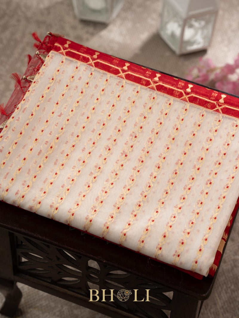 handwoven gold zari pure kora silk banarasi