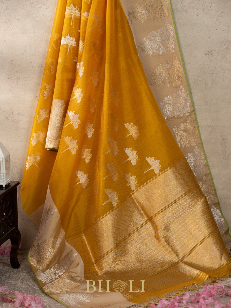 handwoven kaduwa kora silk with kadiyal katan banarasi