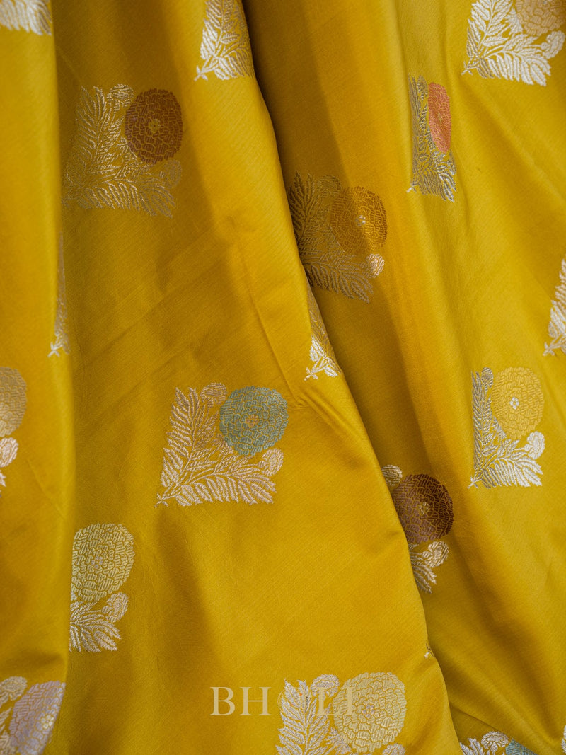 handwoven kaduwa meenakari buta katan silk banarasi