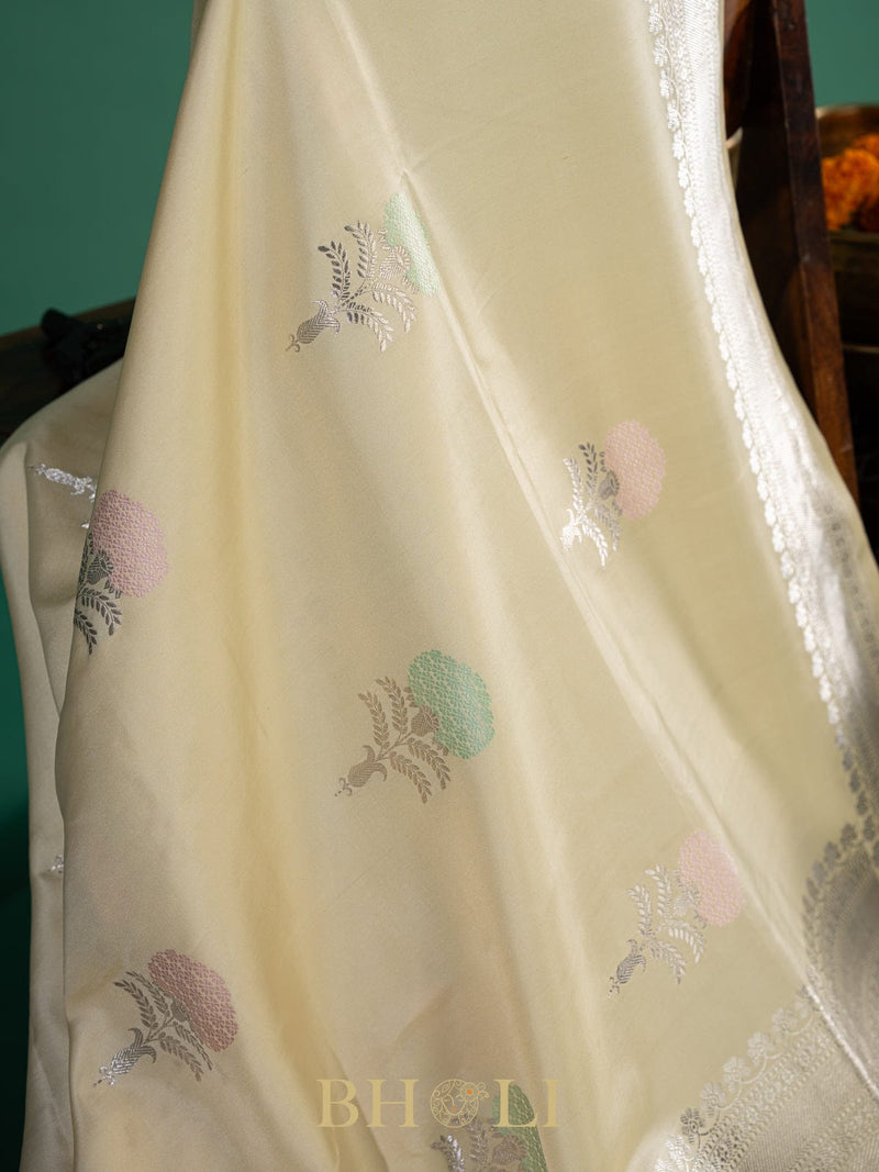 handwoven light green kaduwa buta katan silk banarasi