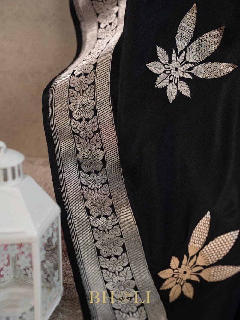 handwoven mashru gaji kaduwa sona rupa buta black banarasi