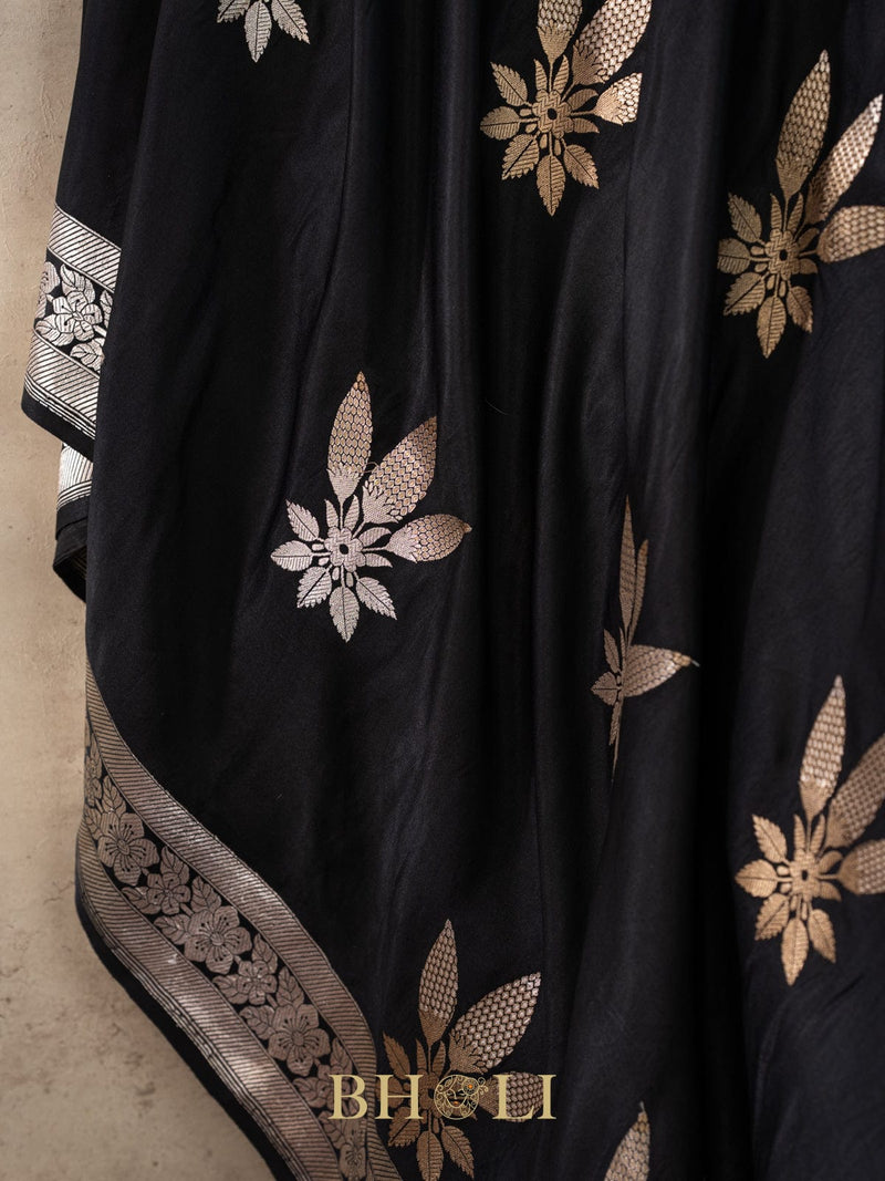 handwoven mashru gaji kaduwa sona rupa buta black banarasi