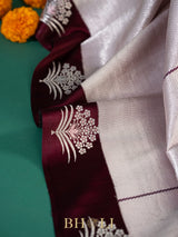 handwoven modern classic kaduwa buta wine border brocade banarasi