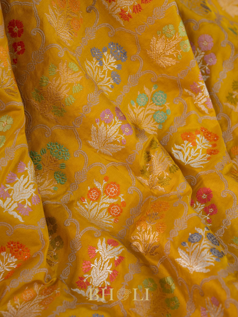 handwoven pure katan silk royal kaduwa jaal banarasi