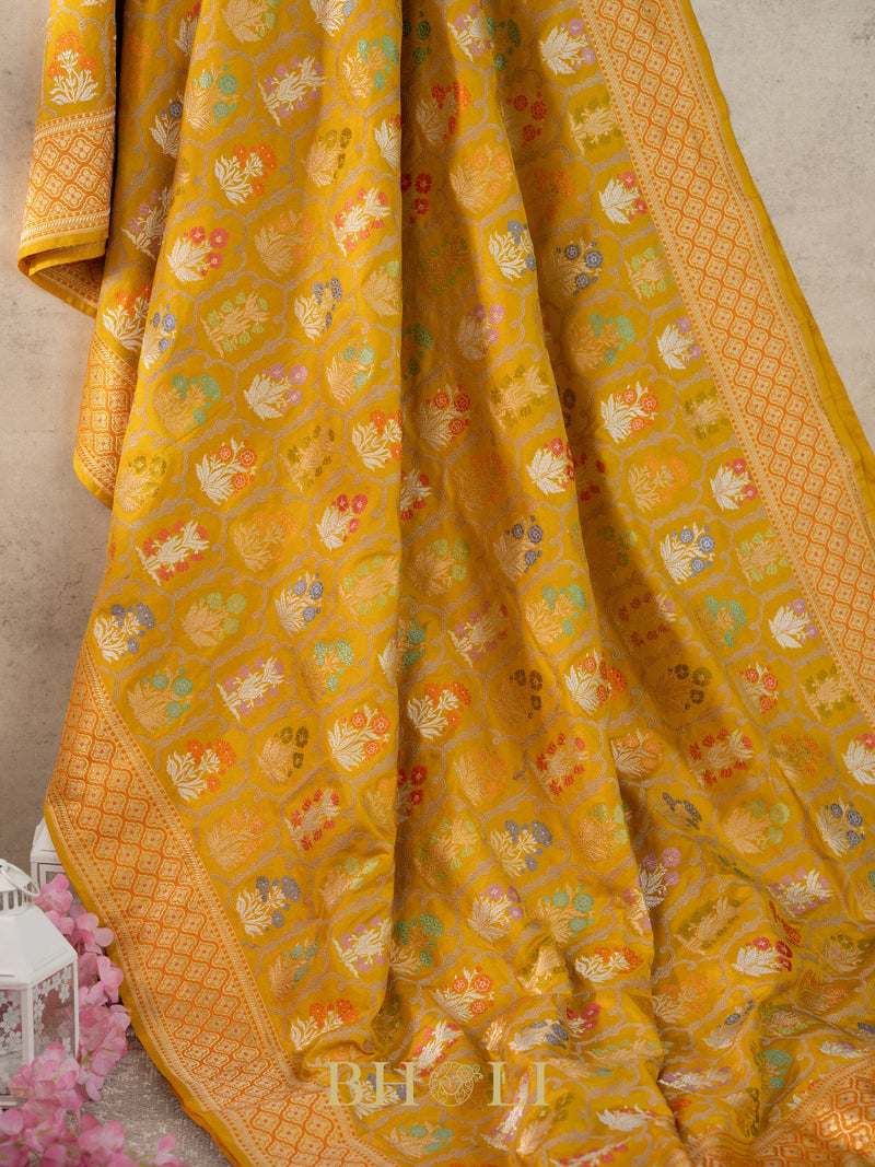 handwoven pure katan silk royal kaduwa jaal banarasi