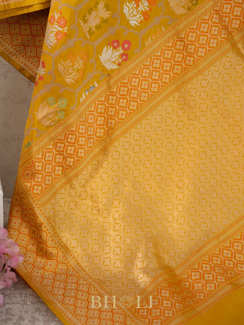 handwoven pure katan silk royal kaduwa jaal banarasi