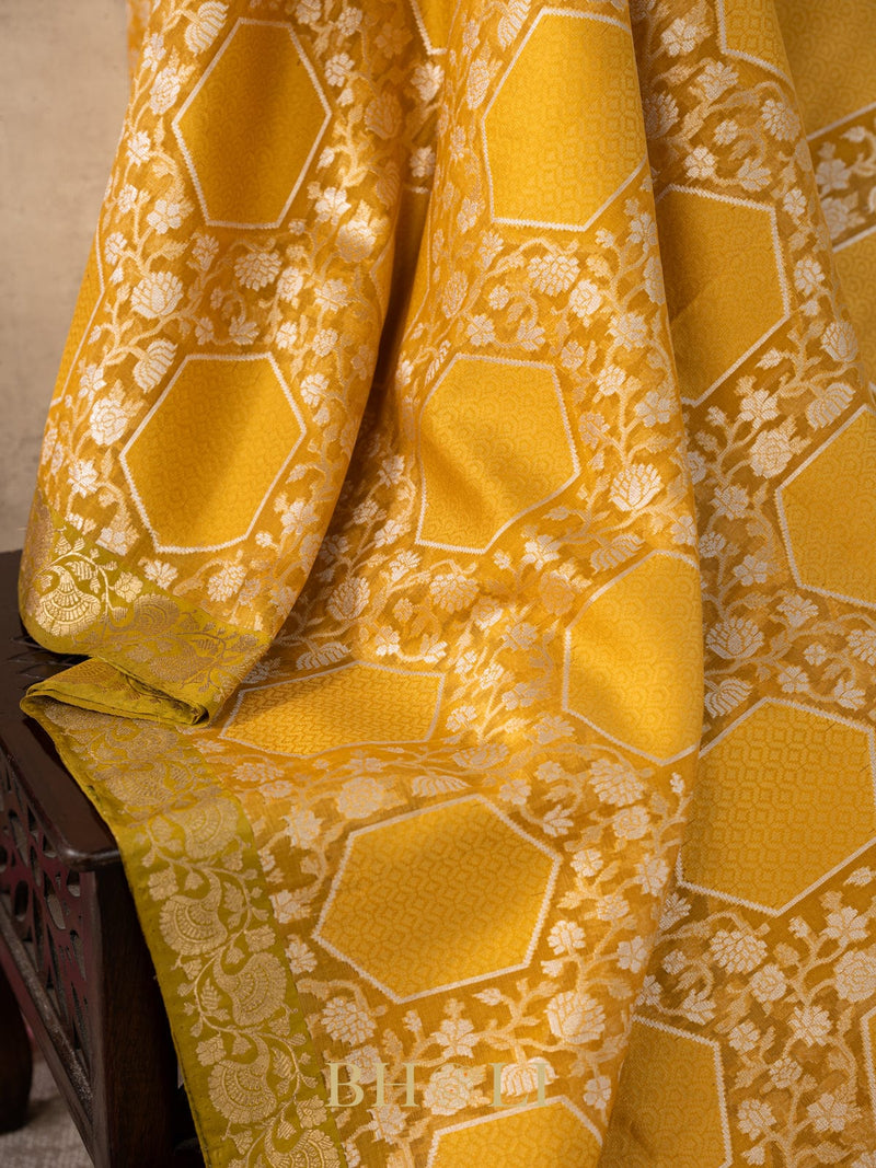 handwoven pure kora silk banarasi in conceptual jaal
