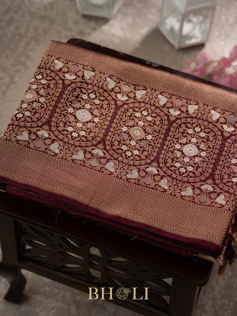 handwoven pure kora silk with kadiyal katan border banarasi