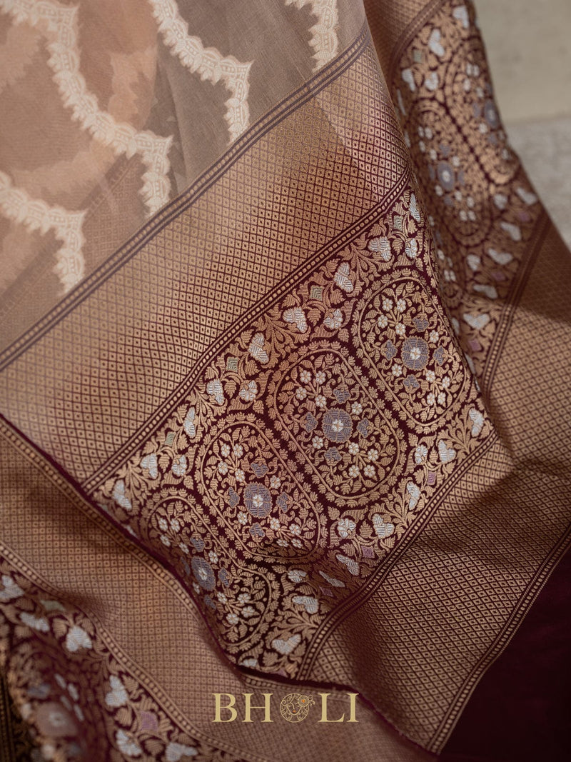 handwoven pure kora silk with kadiyal katan border banarasi