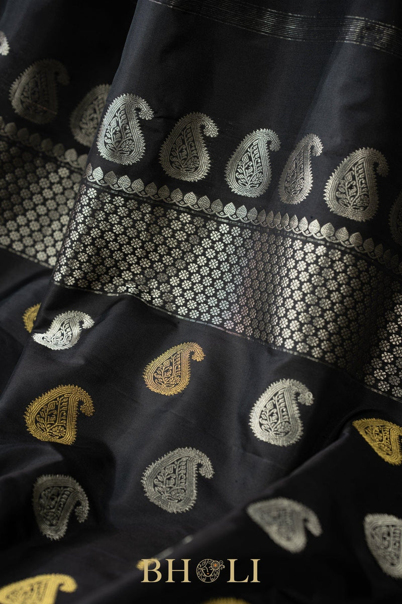 handwoven pure silk black gadwal with green blouse