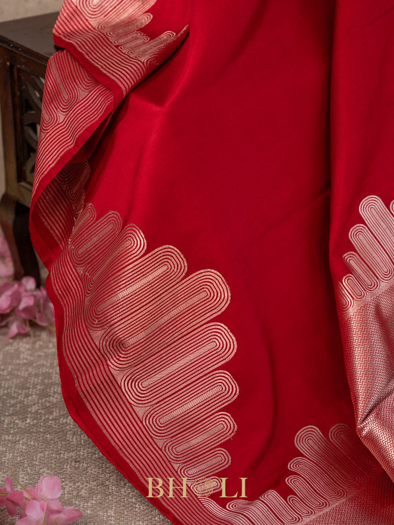 handwoven red pure katan silk kaduwa border banarasi