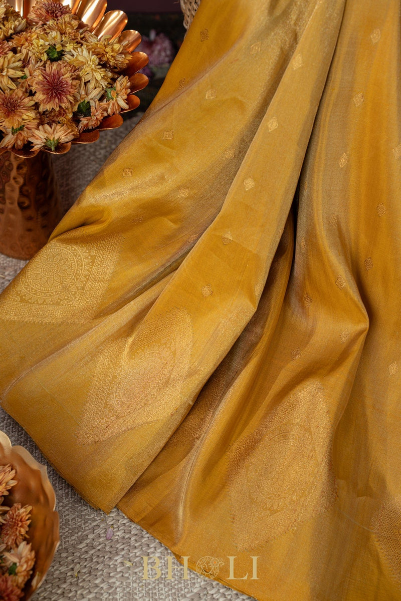 handwoven silk by silk gadwal single gold tone saree