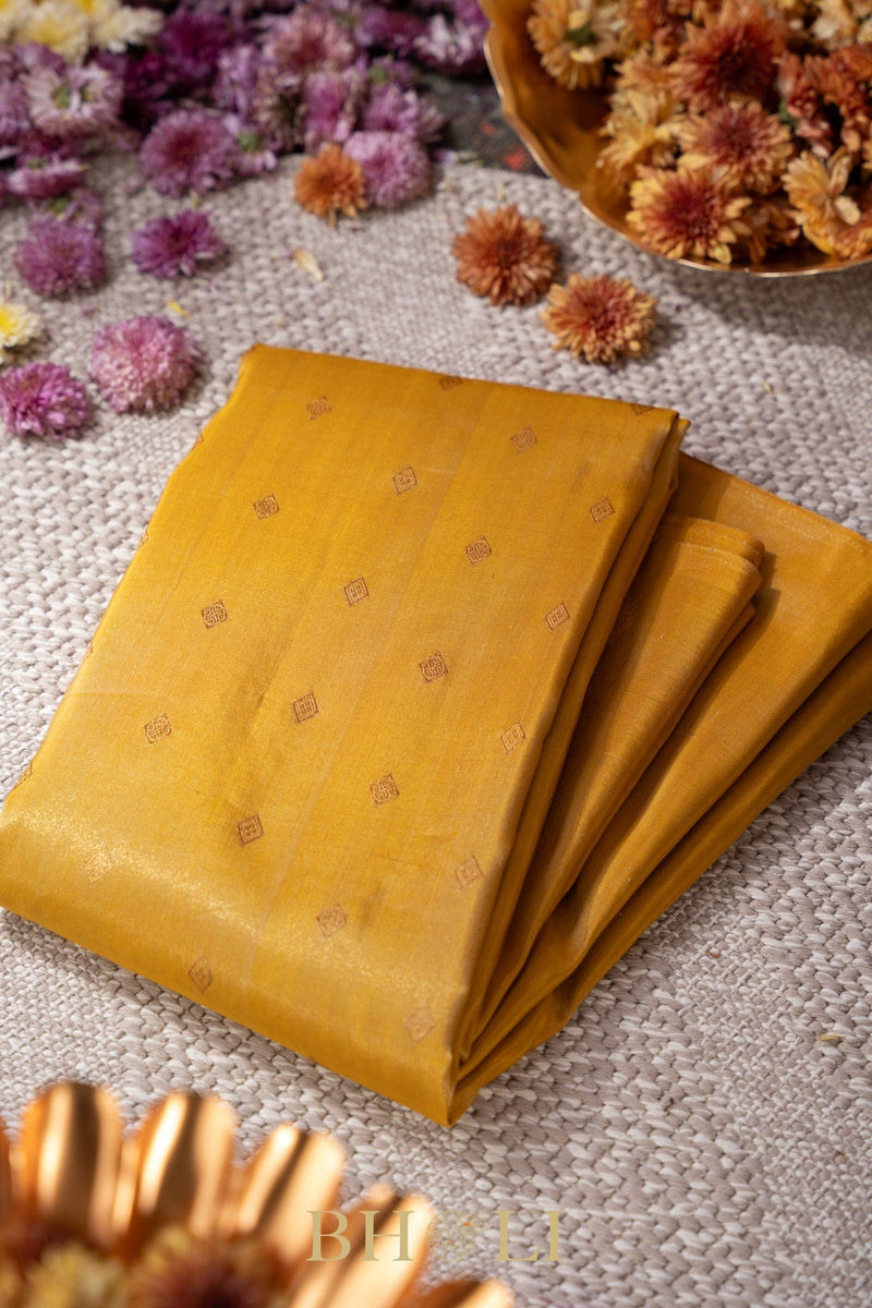 handwoven silk by silk gadwal single gold tone saree