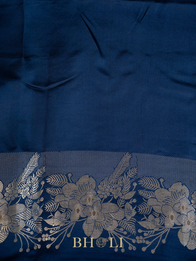 handwoven silver zari mashru gaji kaduwa banarasi