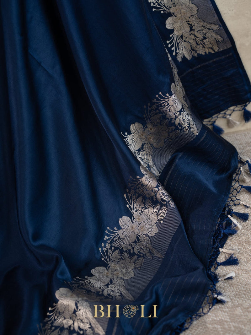 handwoven silver zari mashru gaji kaduwa banarasi