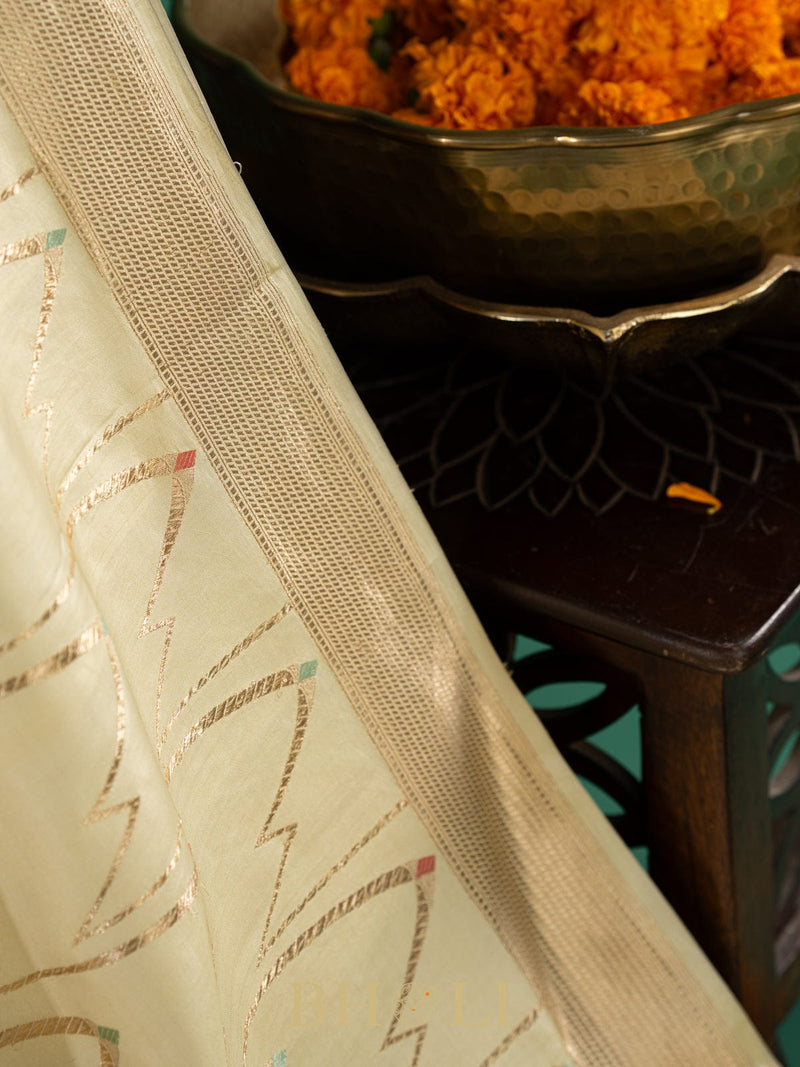 light green pure katan silk kaduwa banarasi