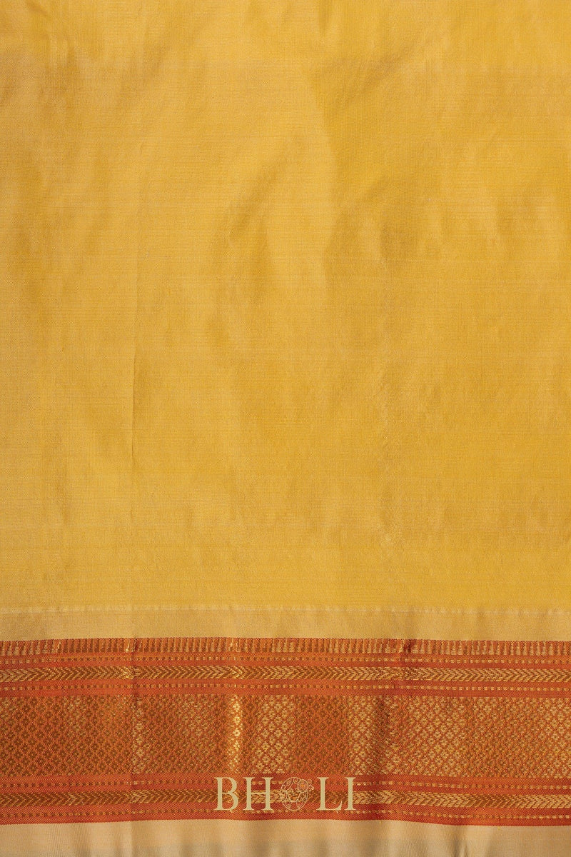 Narali paithani saree 6