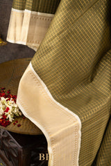 pure zari 4gm handwoven kai korvai silk kanjivaram