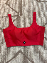 Reversible sleeveless stretchable silk blouse in color red and beige