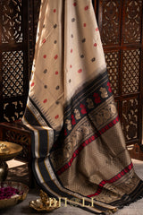thread silk by silk kuttu gadwal