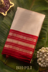 vintage pure zari mulberry silk red and white korvai kanjivaram